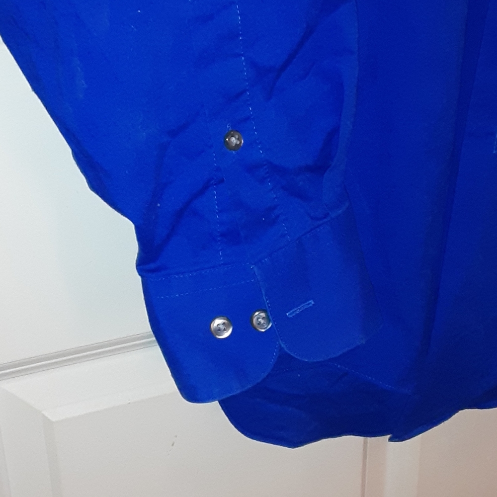 Shirt - Picture 3 of 3
